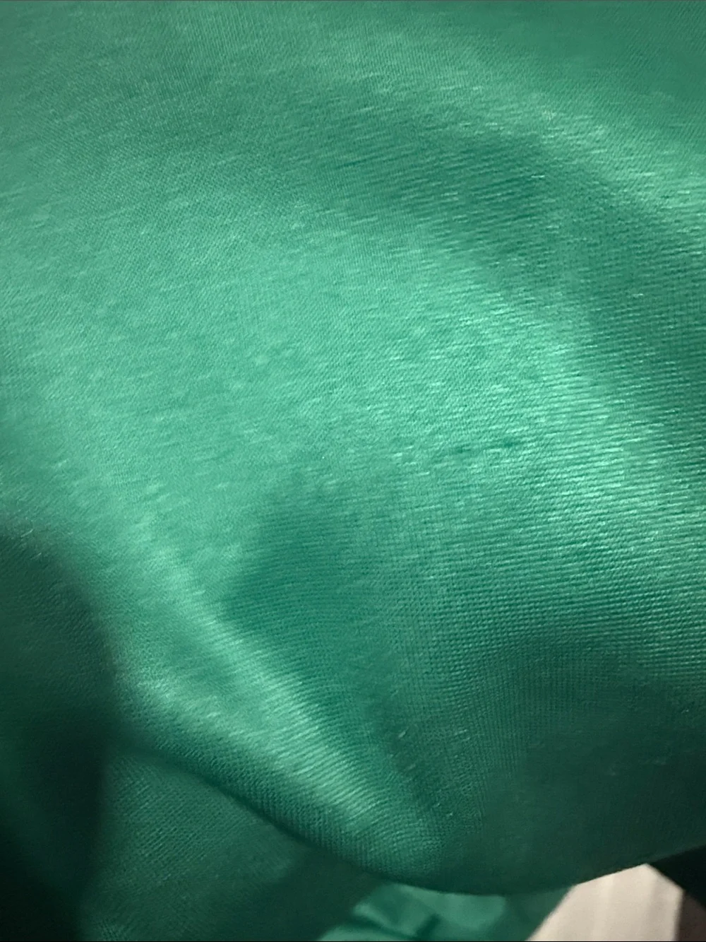 N/A sleek emerald